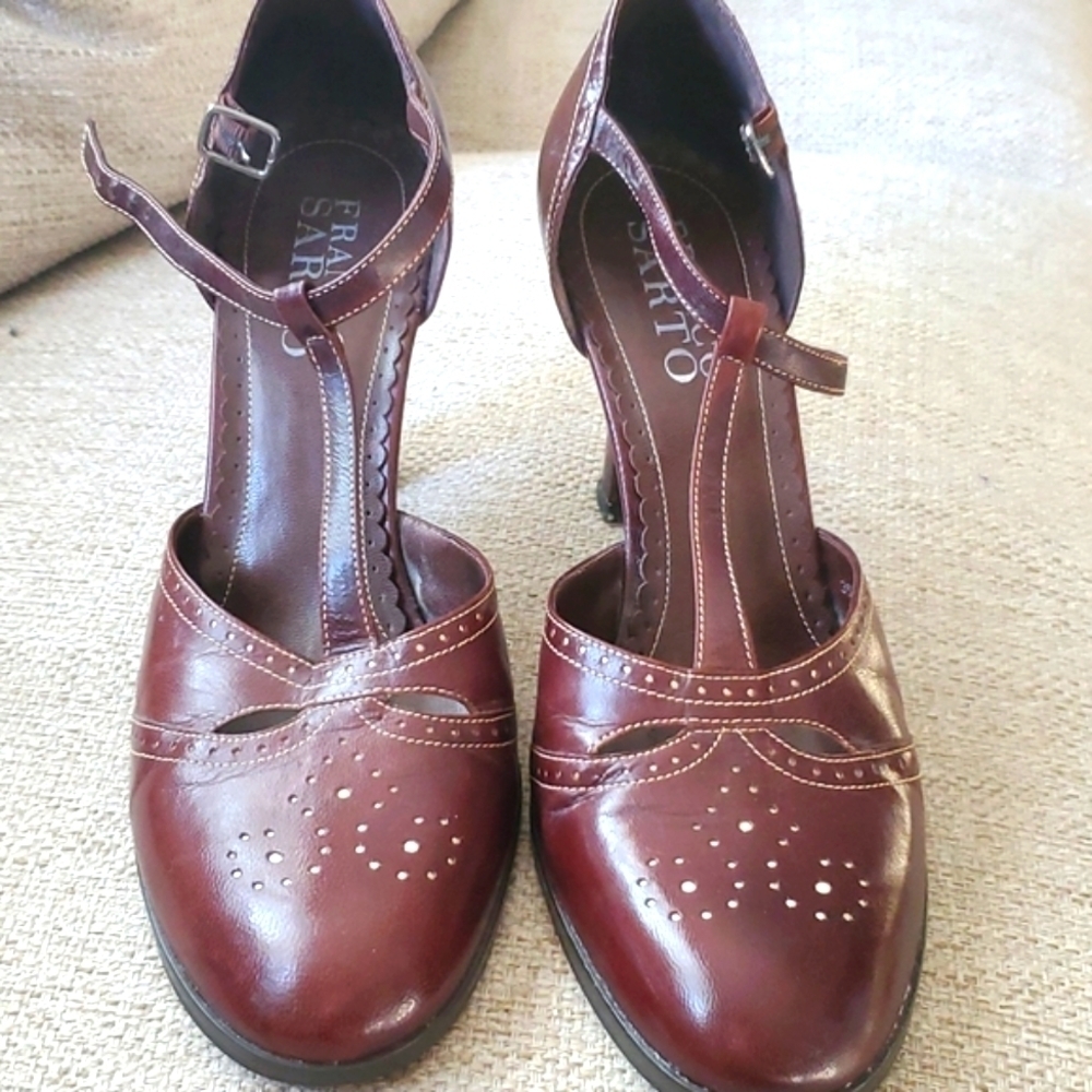 Franco Sarto Burgundy Heels - Picture 5 of 9